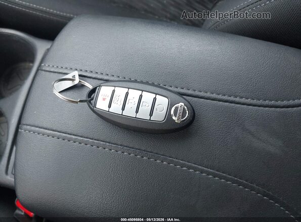 KNMAT2MV9JP568902 2018 NISSAN ROGUE Синий Вид панели приборов