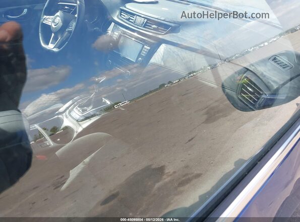 KNMAT2MV9JP568902 2018 NISSAN ROGUE Синий Вид салона спереди