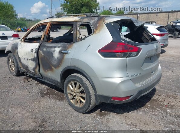 KNMAT2MV9JP581245 2018 NISSAN ROGUE Silver 