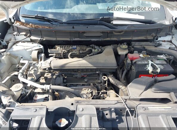 KNMAT2MVXHP538348 2017 NISSAN ROGUE White Widok z tyłu
