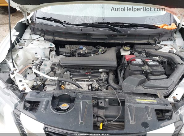 KNMAT2MVXHP561791 2017 NISSAN ROGUE White Rear view