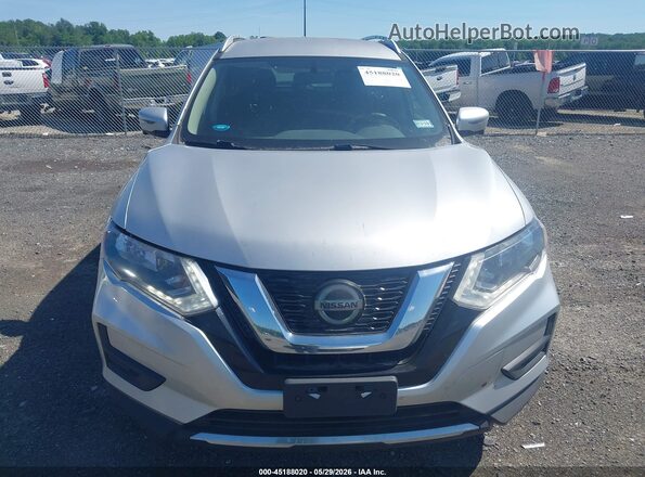 KNMAT2MVXJP599222 2018 NISSAN ROGUE Silver Սարքավորումների վահանակի տեսք