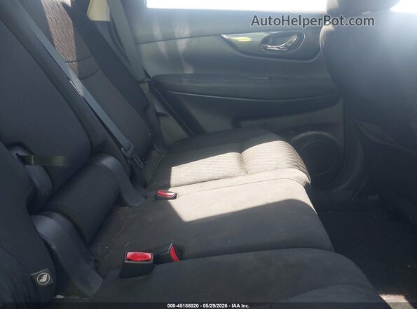 KNMAT2MVXJP599222 2018 NISSAN ROGUE Silver VIN կոդի պիտակի տեսք