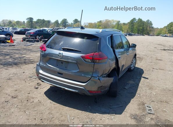 KNMAT2MVXJP609313 2018 NISSAN ROGUE Pewter Հետևի աջ