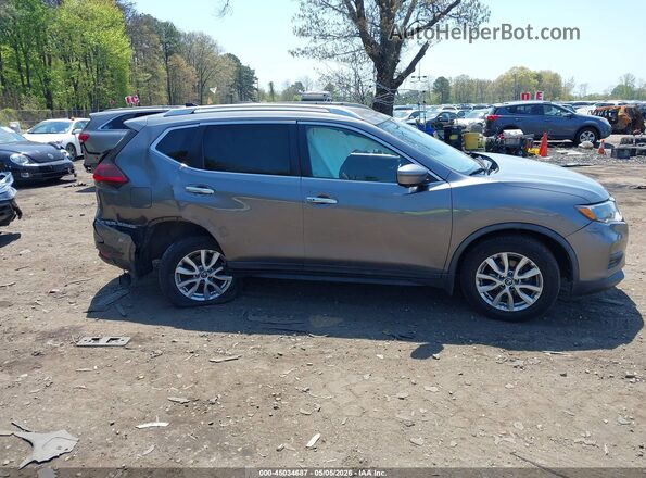 KNMAT2MVXJP609313 2018 NISSAN ROGUE Pewter Սալոնի հետևի տեսք