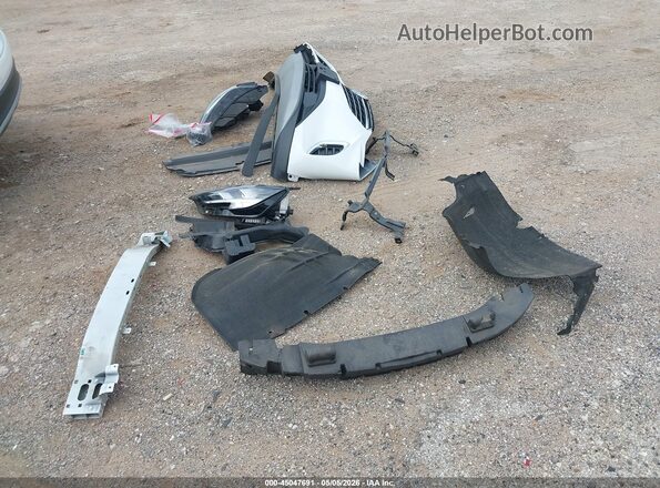 LRBAZLR48ND159946 2022 BUICK ENVISION White ხელსაწყოთა პანელის ხედი