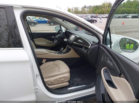 LRBFXCSA6KD012354 2019 BUICK ENVISION White Front interior view