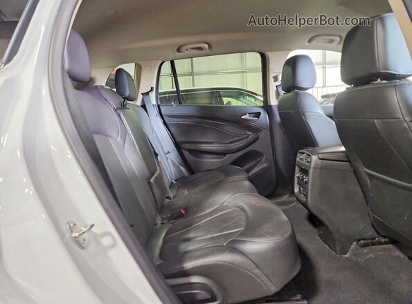 LRBFXESX9GD185924 2016 BUICK ENVISION White Вид задньої частини салону
