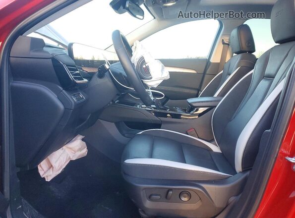 LRBFZLE48SD011609 2025 BUICK ENVISION Красный Вид салона спереди