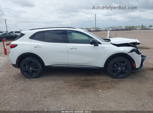 LRBFZNR43PD035880 2023 BUICK ENVISION Белый Вид задней части салона