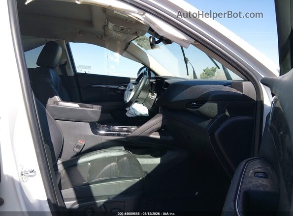 LRBFZNR45MD139072 2021 BUICK ENVISION White Front interior view