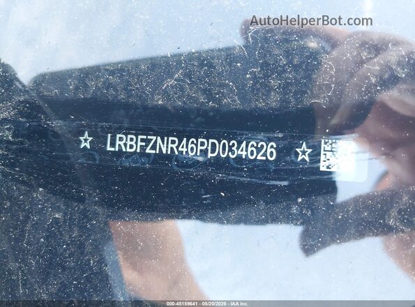 LRBFZNR46PD034626 2023 BUICK ENVISION White ძრავის განყოფილების ხედი
