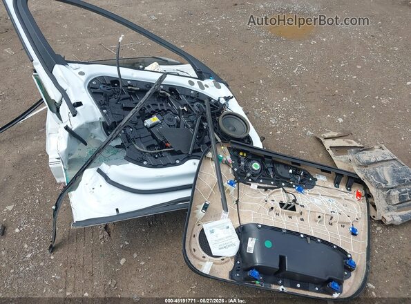 LYV102DLXKB251263 2019 VOLVO XC60 White Widok zestawu wskaźników