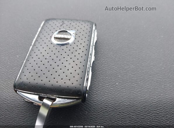 LYV102DM4KB287829 2019 VOLVO XC60 Синий Вид панели приборов