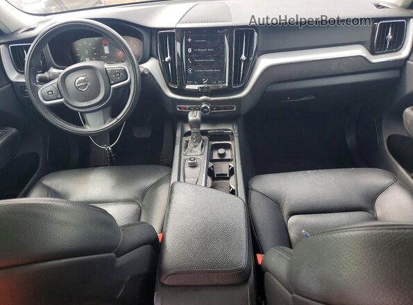 LYV102RK0JB077329 2018 VOLVO XC60 Silver 