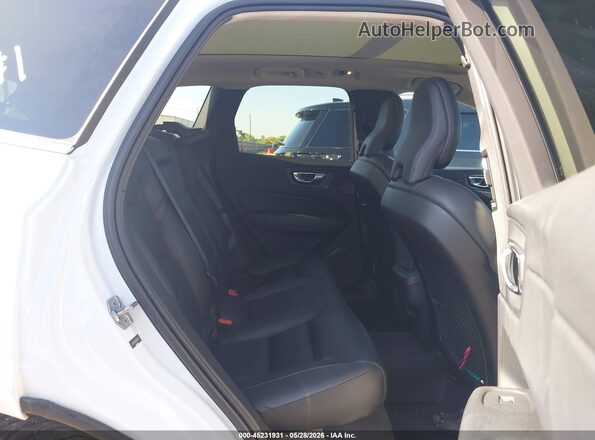 LYVA22RK2KB227405 2019 VOLVO XC60 White VIN կոդի պիտակի տեսք