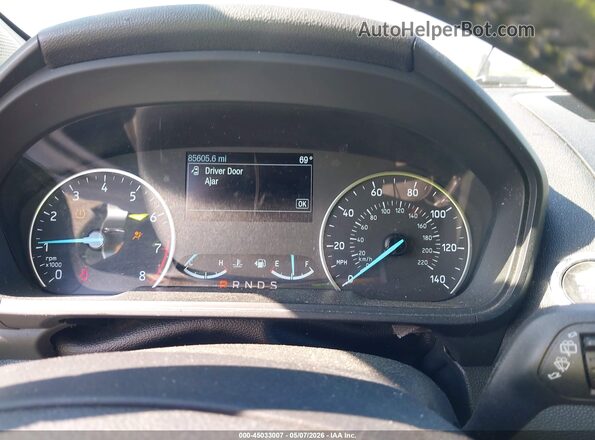 MAJ3P1TEXJC217809 2018 FORD ECOSPORT Silver Vista de los asientos traseros