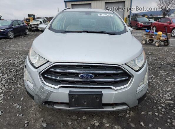 MAJ6P1WL5JC195094 2018 FORD ECOSPORT Silver Widok z przodu