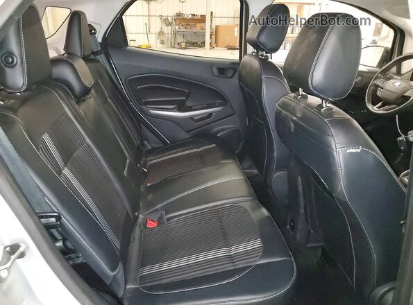 MAJ6S3JLXKC303566 2019 FORD ECOSPORT Серебряный Вид задней части салона
