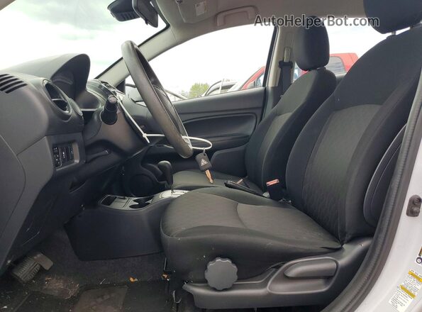 ML32AUHJ2MH009075 2021 MITSUBISHI MIRAGE Silver Front interior view