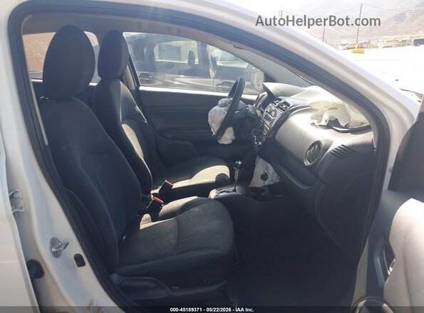 ML32F3FJ8HHF10155 2017 MITSUBISHI MIRAGE G4 Белый Вид салона спереди