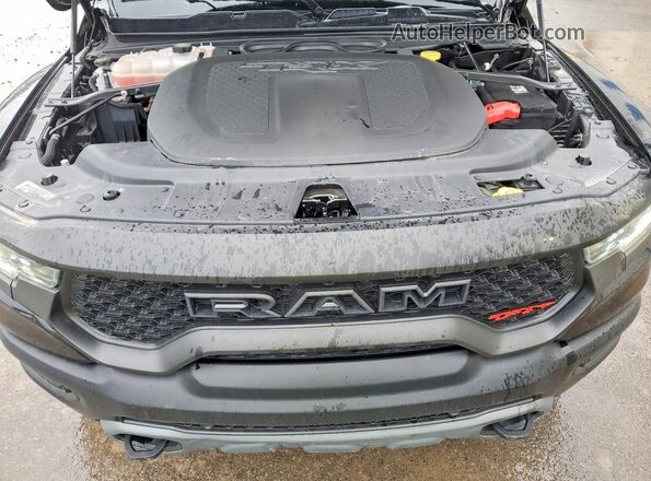 MV1N3900611ND 2024 RAM 1500 Black Vista interior trasera