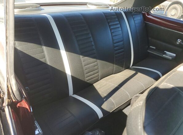 NCS92883 1967 CHEVROLET NOVA Burgundy უკანა სავარძლების ხედი