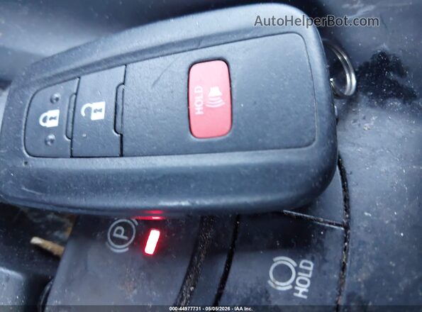 NMTKHMBX0JR031765 2018 TOYOTA LE Black 