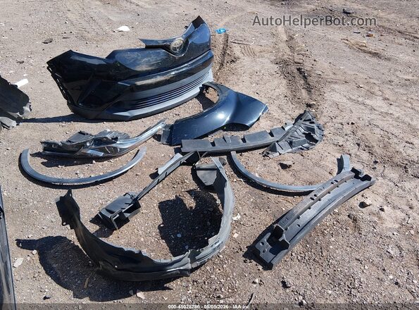 NMTKHMBX1JR008267 2018 TOYOTA LE Black 