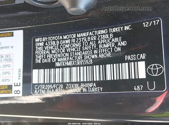 NMTKHMBX1JR055928 2018 TOYOTA LE Black 