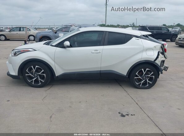 NMTKHMBX2JR021948 2018 TOYOTA C-HR Белый 