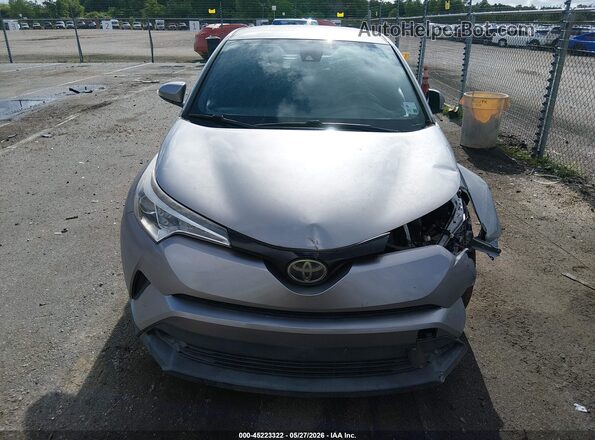 NMTKHMBX2JR032514 2018 TOYOTA C-HR Silver Вид задньої частини салону