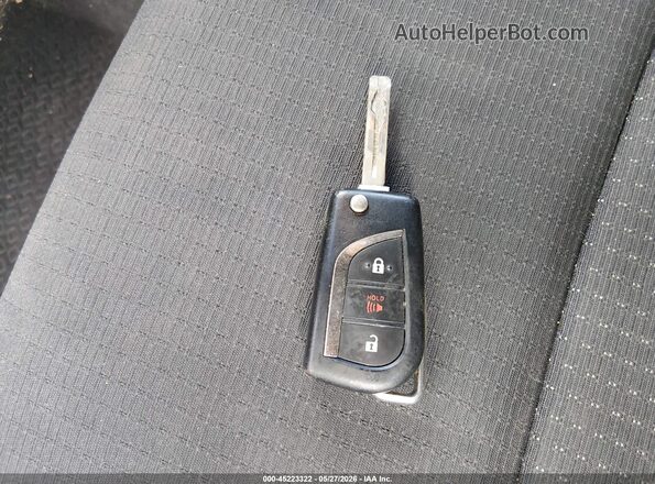 NMTKHMBX2JR032514 2018 TOYOTA C-HR Silver Вид панелі приладів