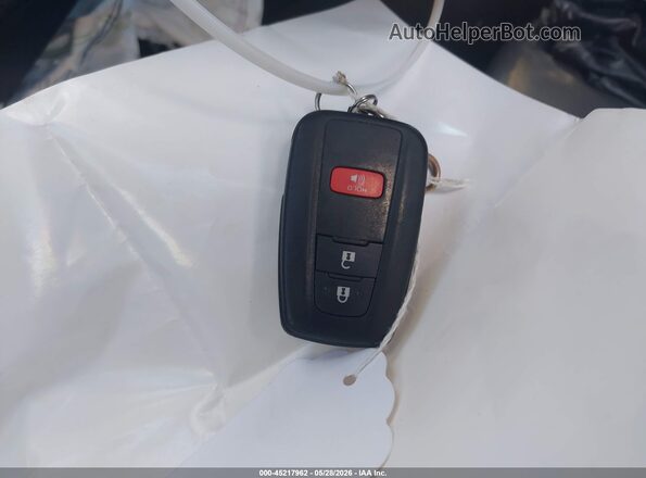 NMTKHMBX5JR033236 2018 TOYOTA C-HR White Առջևի վահանակի տեսք