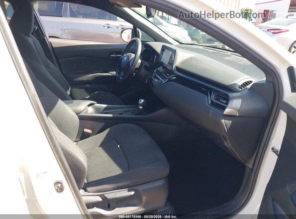 NMTKHMBX7JR012971 2018 TOYOTA C-HR White Front interior view