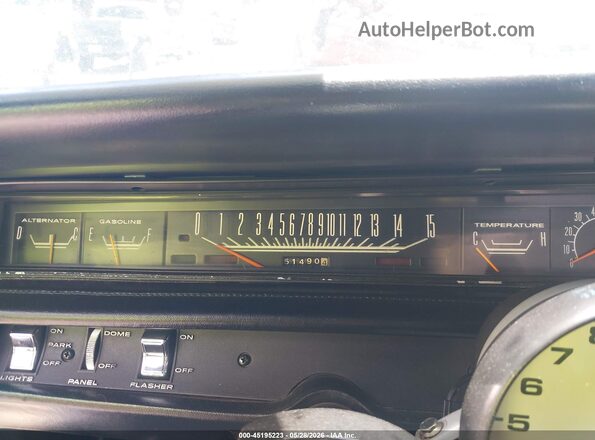 RM23H8G255392 1970 PLYMOUTH VOYAGER Белый Вид задних сидений