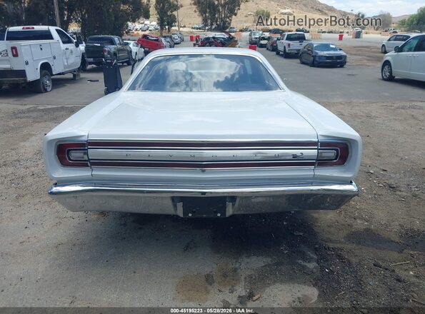 RM23H8G255392 1970 PLYMOUTH VOYAGER Белый 