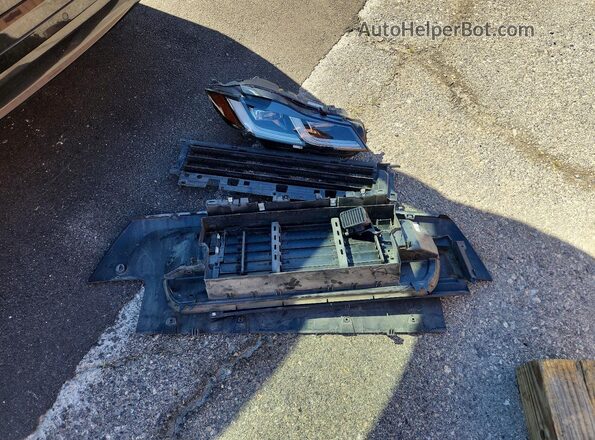 SADCJ2EX7MA679555 2021 JAGUAR F-PACE Black Widok komory silnika