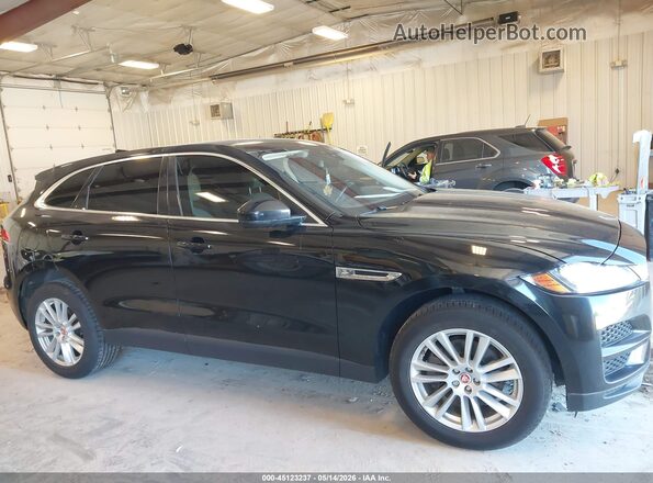 SADCK2EV6JA271183 2018 JAGUAR F-PACE Черный Вид задней части салона