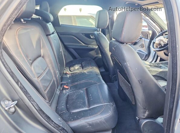 SADCK2FX0JA294328 2018 JAGUAR F-PACE Silver Vista interior trasera