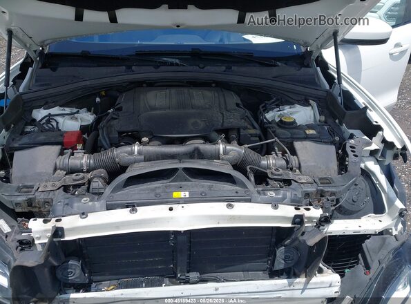 SADCM2BV9HA069494 2017 JAGUAR F-PACE Белый Вид сзади