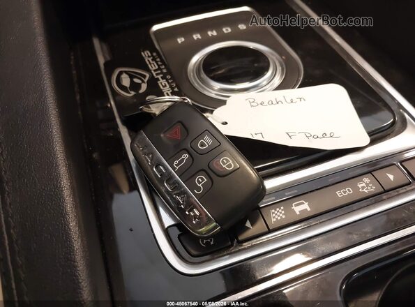 SADCP2BV0HA050436 2017 JAGUAR F-PACE Синий Вид панели приборов