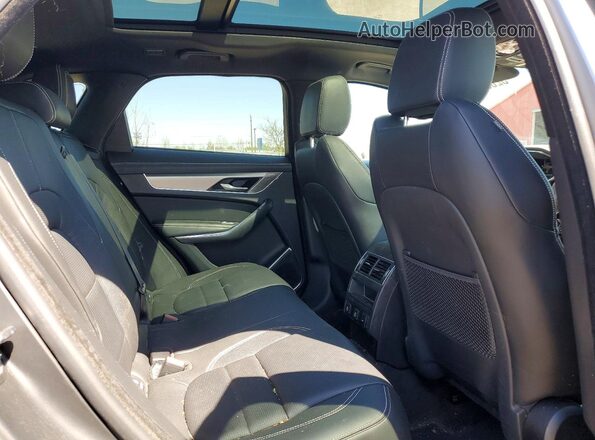 SADCT2EX0RA729858 2024 JAGUAR F-PACE Gray Vista interior trasera