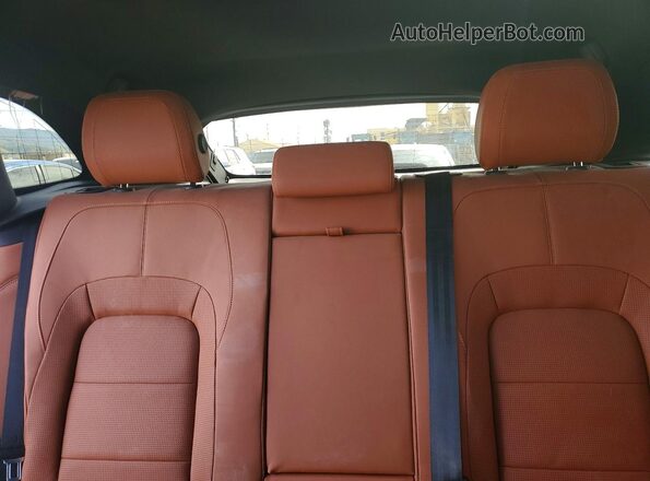 SADCT2EX6SA754124 2025 JAGUAR F-PACE Black Հետևի նստատեղերի տեսք
