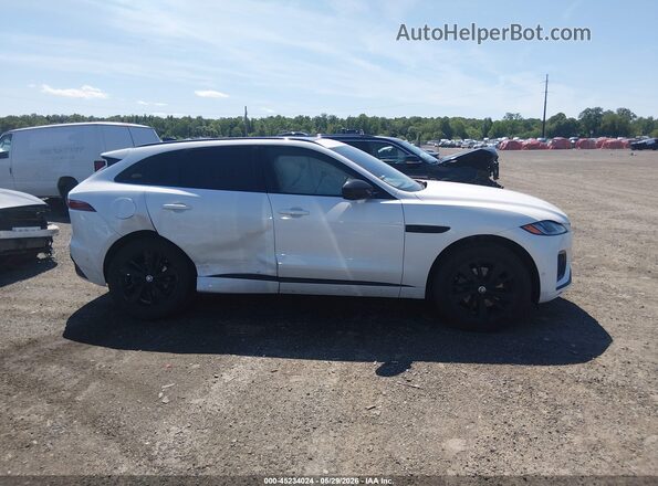 SADCT2EX7RA735897 2024 JAGUAR F-PACE White Widok wnętrza z tyłu