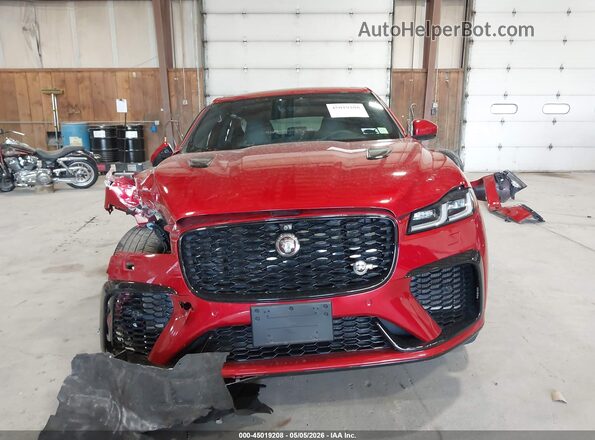 SADCZ2EE0NA702229 2022 JAGUAR F-PACE Red Widok wnętrza z tyłu