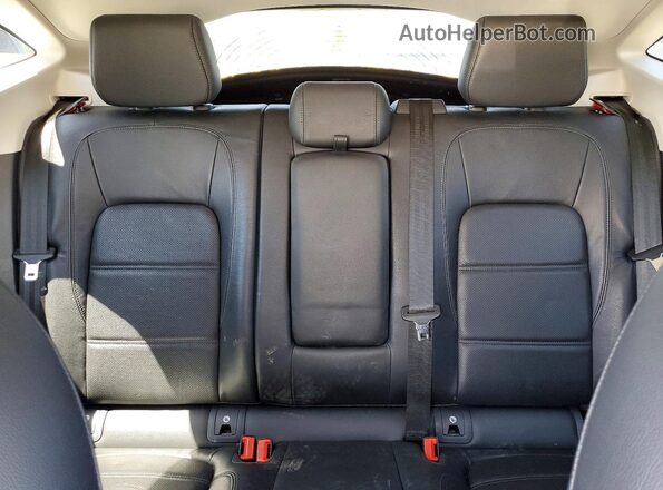 SADFJ2FXXK1Z37883 2019 JAGUAR E-PACE White Vista de los asientos traseros