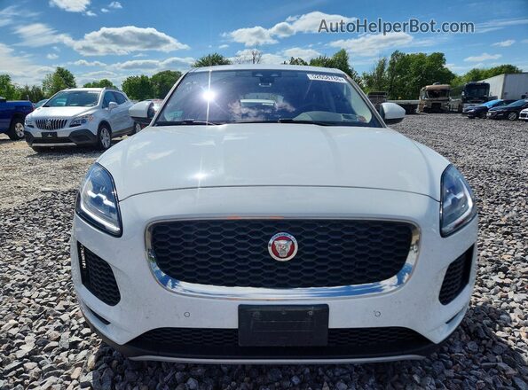 SADFK2FX7J1Z05694 2018 JAGUAR E-PACE White Widok z przodu