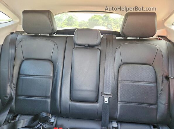 SADFP2FX0K1Z39334 2019 JAGUAR E-PACE Silver Vista de los asientos traseros