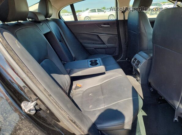 SAJAD4BG4HA975487 2017 JAGUAR XF Черный Вид задних сидений